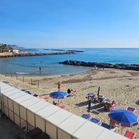 Casa Vacanze Il Girasole Sanremo Exterior photo
